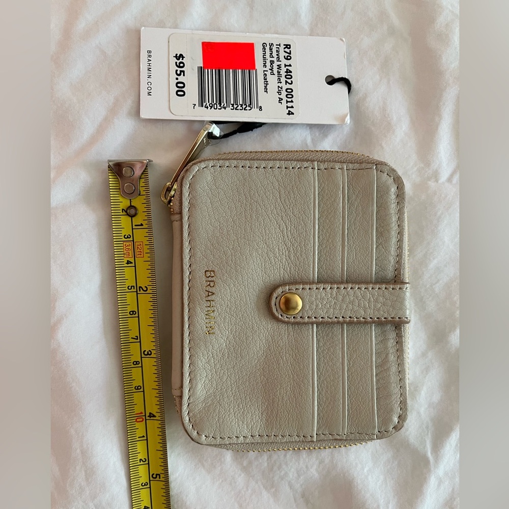 BRAHMIN NWT light beige Travel Wallet Zip around